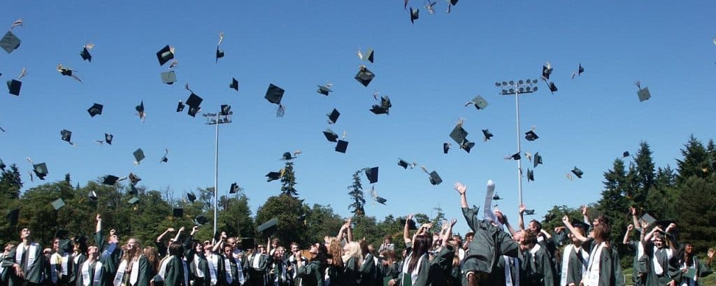 NT rapporterar direkt från studentfirande Norrtälje – följ med live