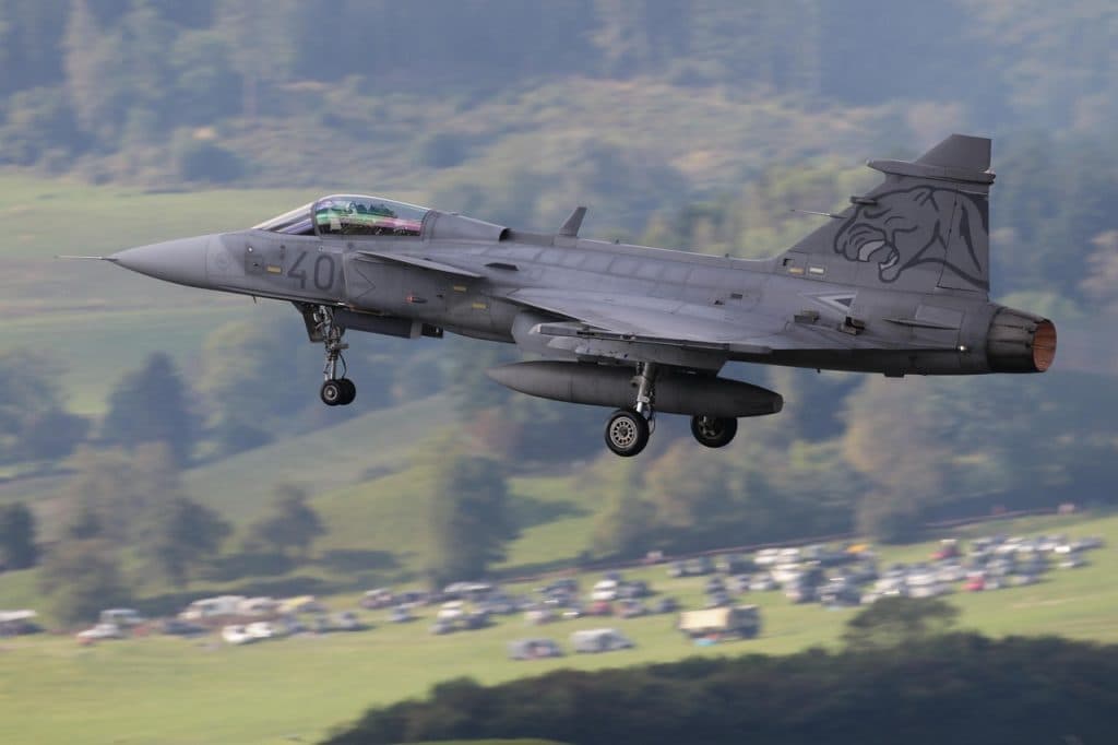 Jas Gripen fågelkrock i Ronneby – pilot oskadd efter incident