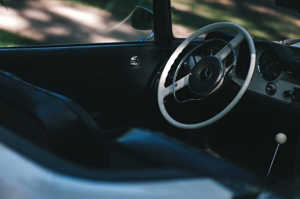 Mercedes S600 1992 – Ingenjörskonst i lyxklass
