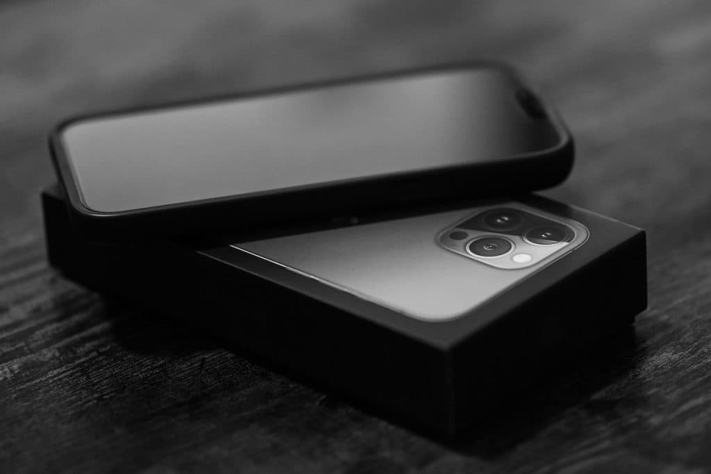 iPhone 18 Pro Max – större batteri och ny design på väg