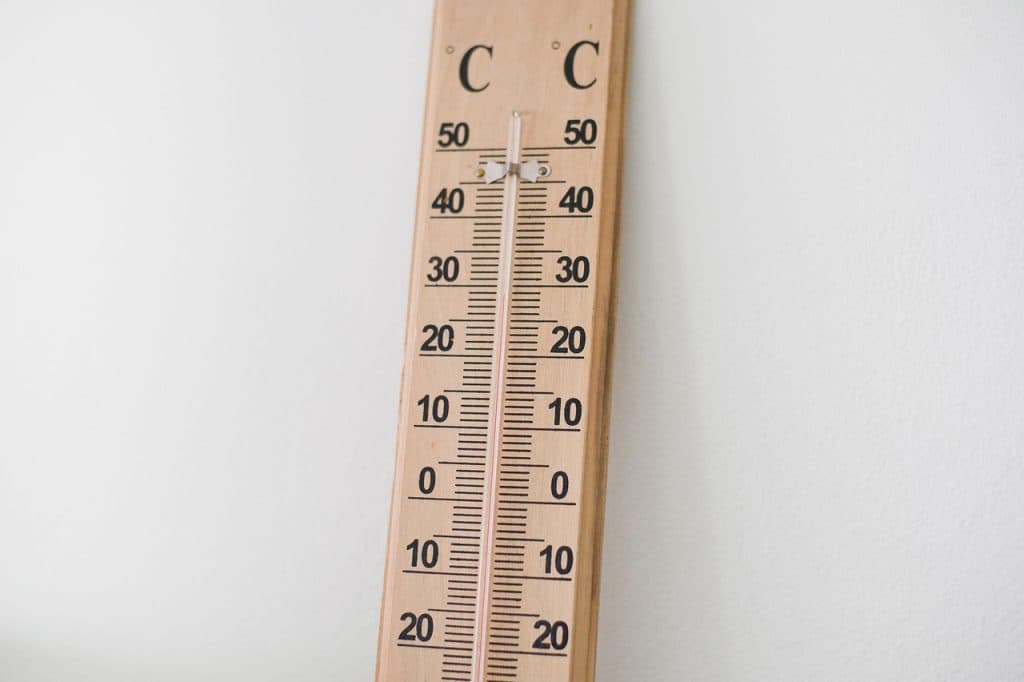SMHI varnar för höga temperaturer på västkusten – värmen slår till