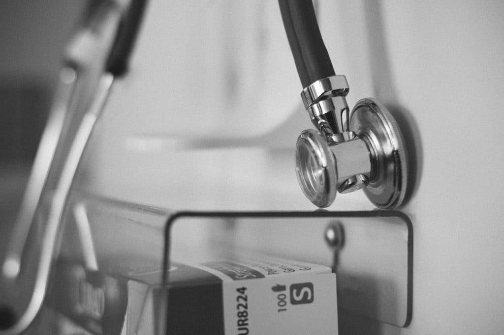 Tidiga tecken på cancer – känn igen symtomen i tid