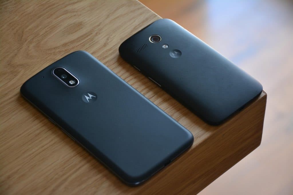 Motorola Razr Fold – vikbar telefon med hög ambitionsnivå
