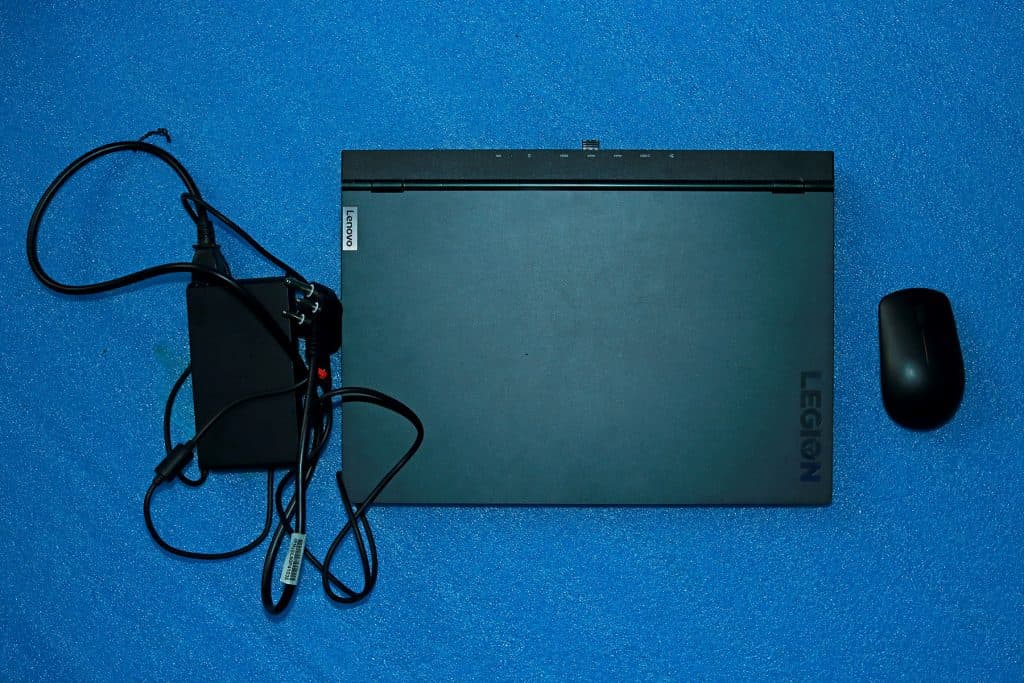 Lenovo Legion 34W-2c: 240 Hz spelmonitor med 3440 × 1440 upplösning